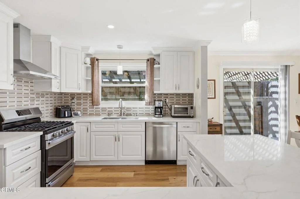 Photo of 3899 Maple Street