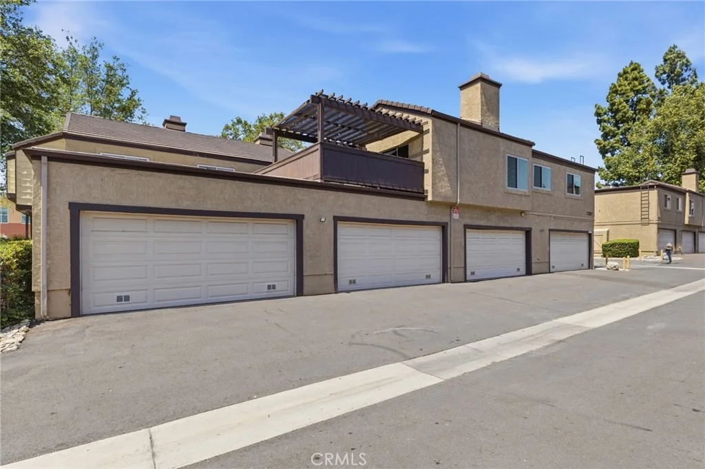 Photo of Unit G at 9362 Shadowood Drive