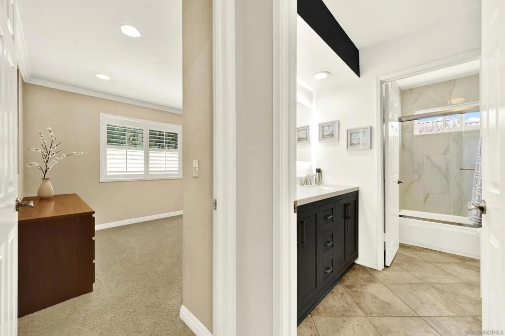 Photo of 13057 Treecrest