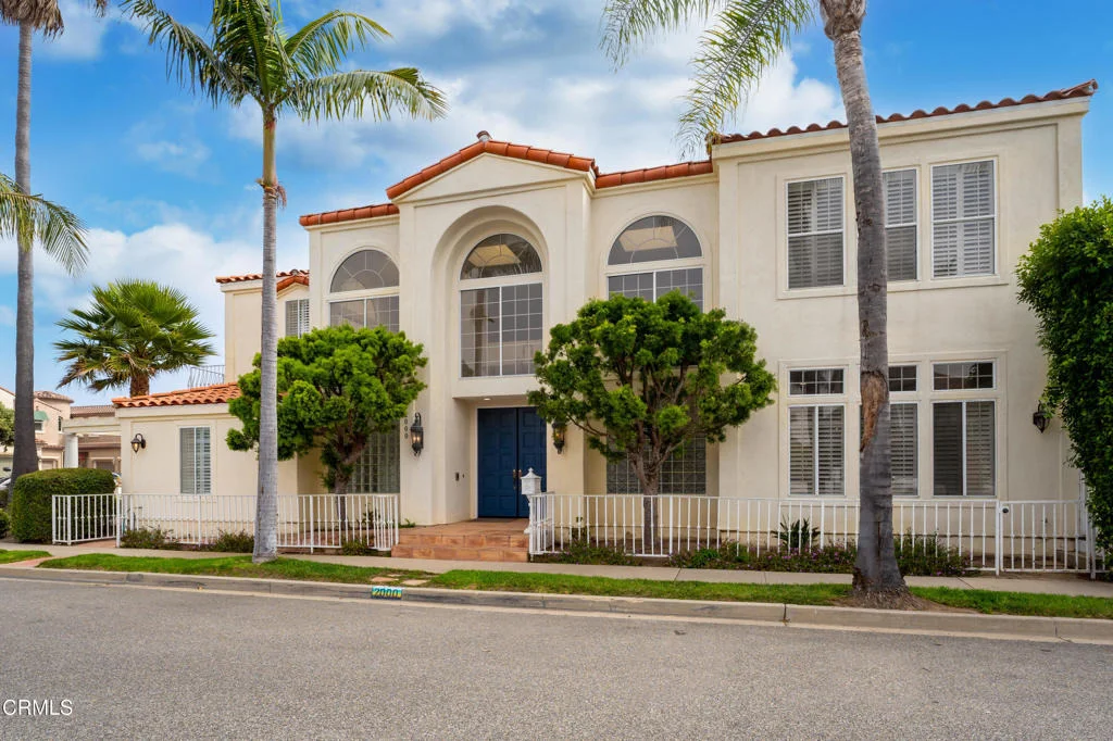Photo of 2000 Peninsula Road