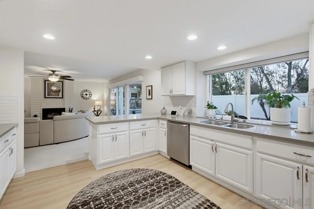 Photo of 2554 Valley Lake Drive