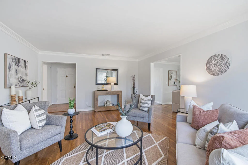 Photo of 1010 Roxbury Drive