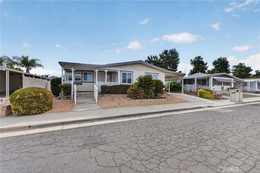 Photo of 564 De Soto Drive