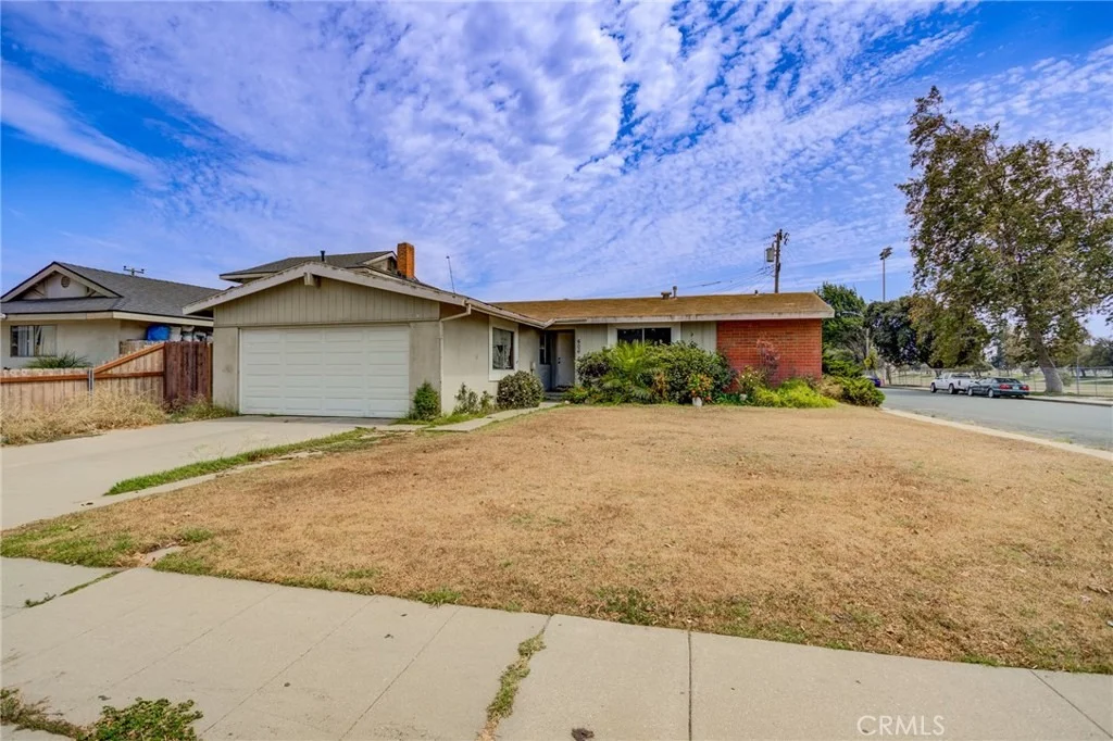 Photo of 606 W Albert Street