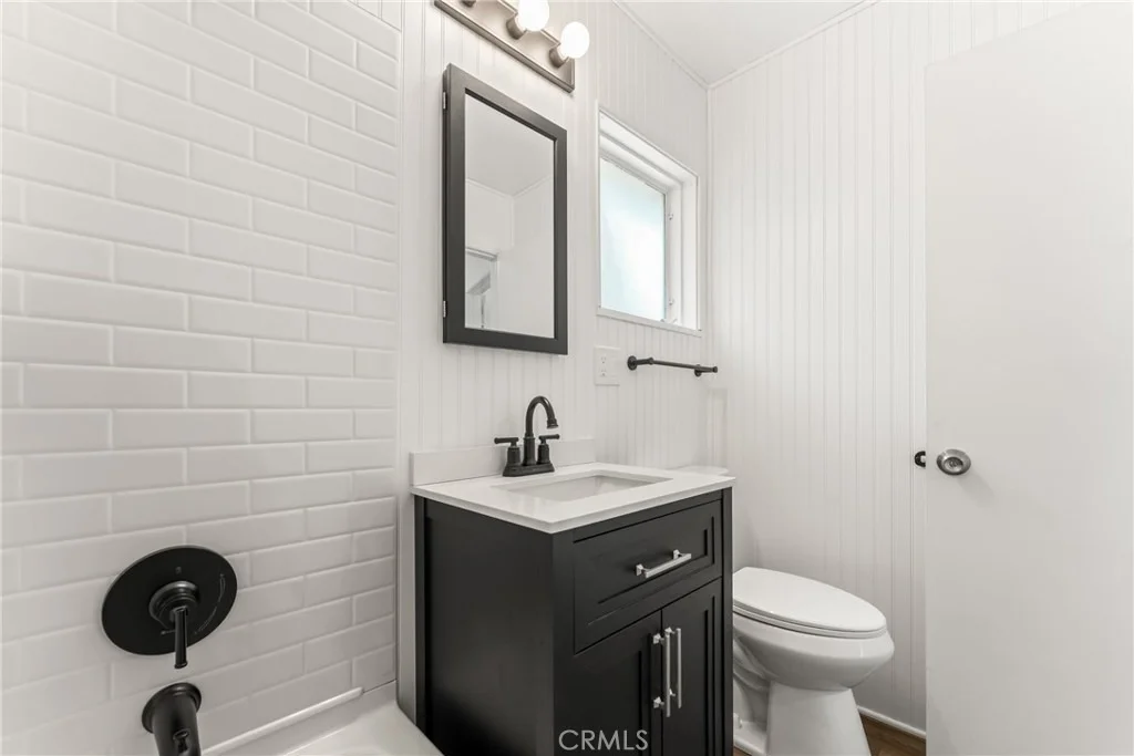 Photo of 237 W Van Koevering Street