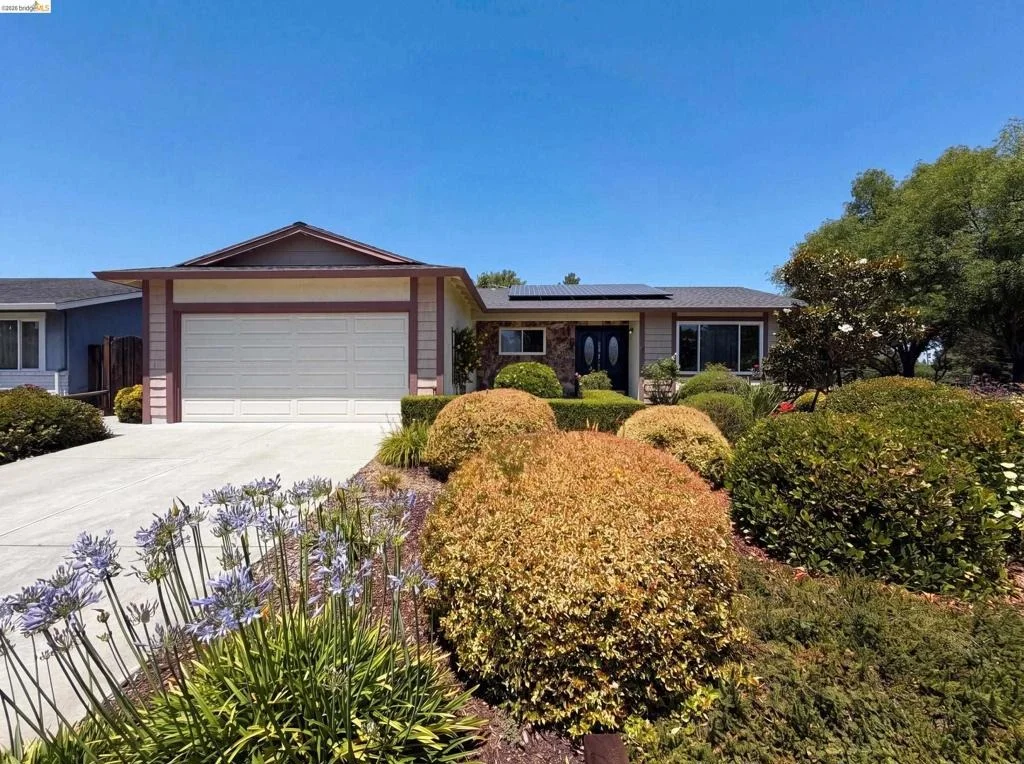 Photo of 1091 Fox Meadow Way