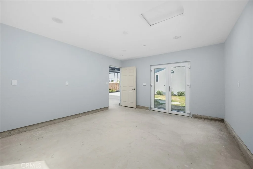 Photo of 1362 Linden