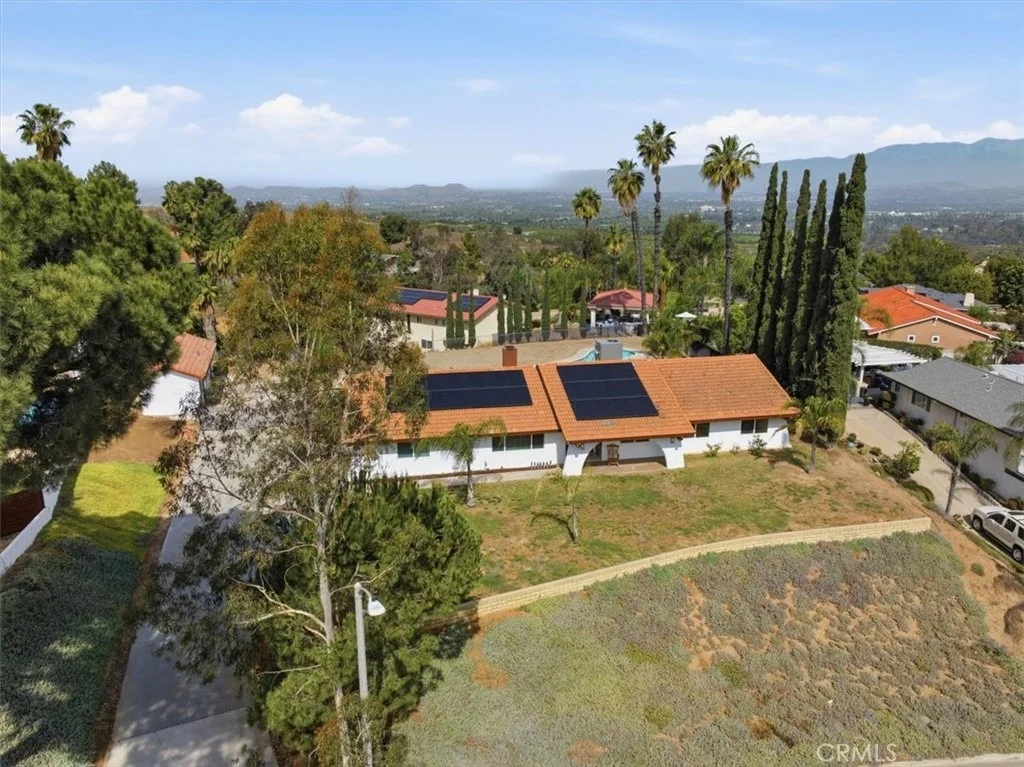 Photo of 15745 Saddleback Road