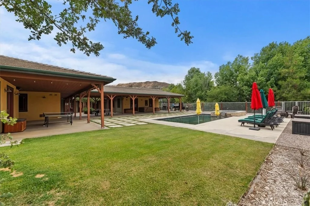 Photo of 16420 Rocky Glen Road
