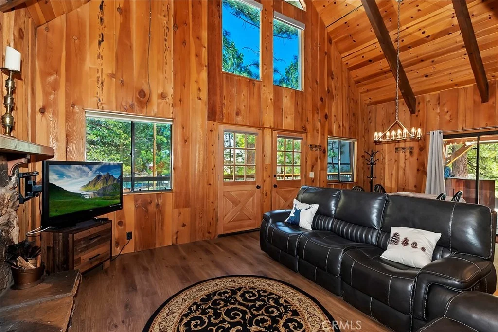 Photo of 150 Lodgepole
