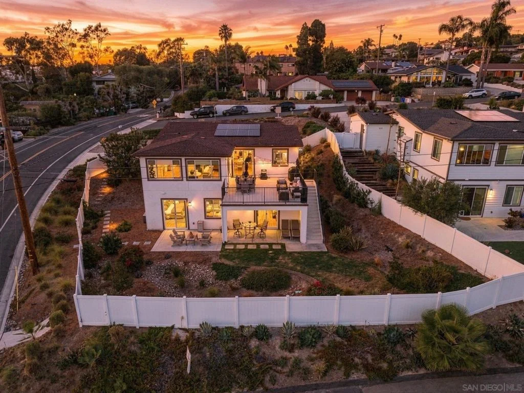 Photo of 1858 Avocado Rd