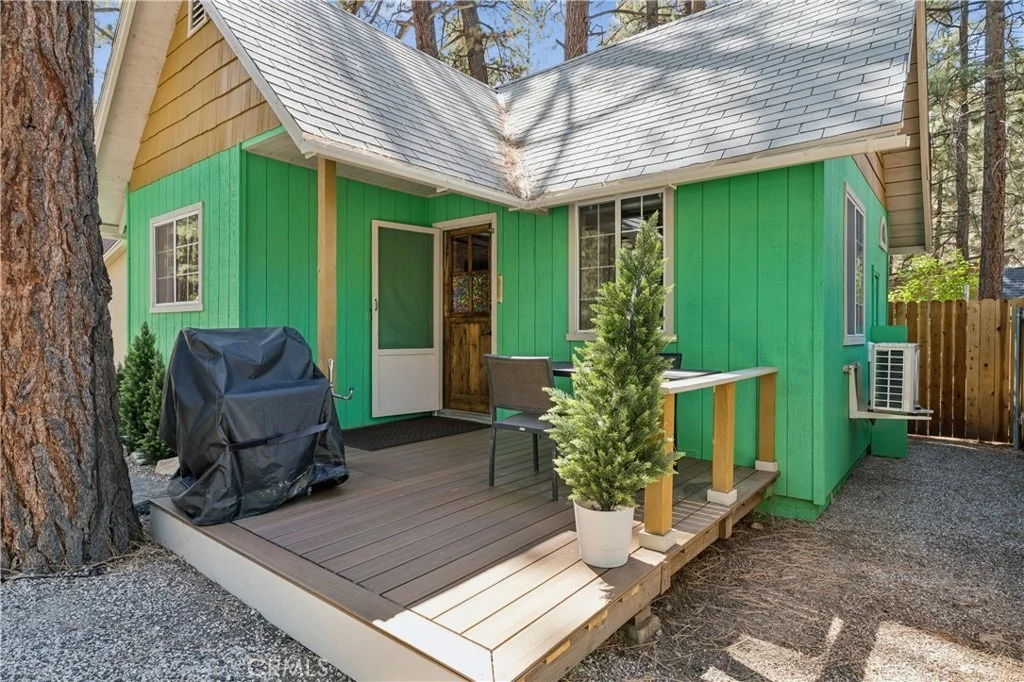 Photo of 903 W Rainbow Boulevard