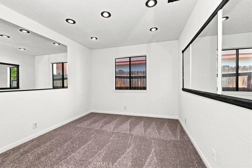 Photo of 14464 Harvey