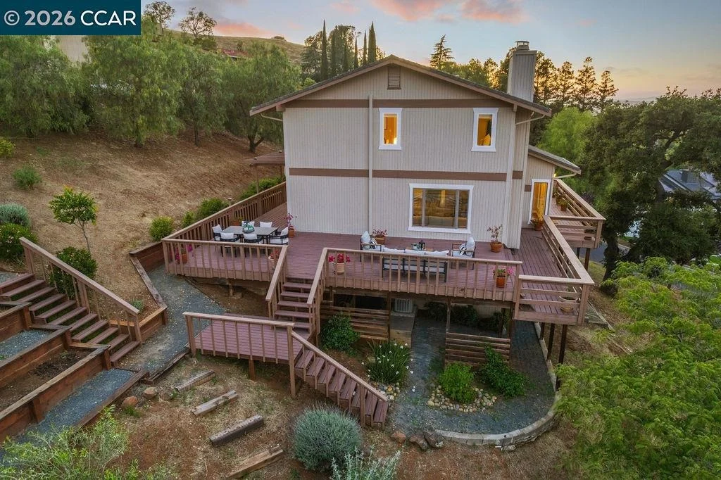 Photo of 5787 Lewis Way