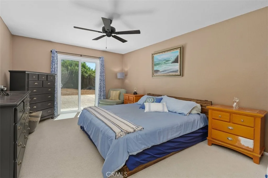 Photo of 985 N Main
