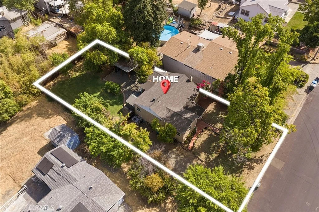 Photo of 15 Oak Park Way