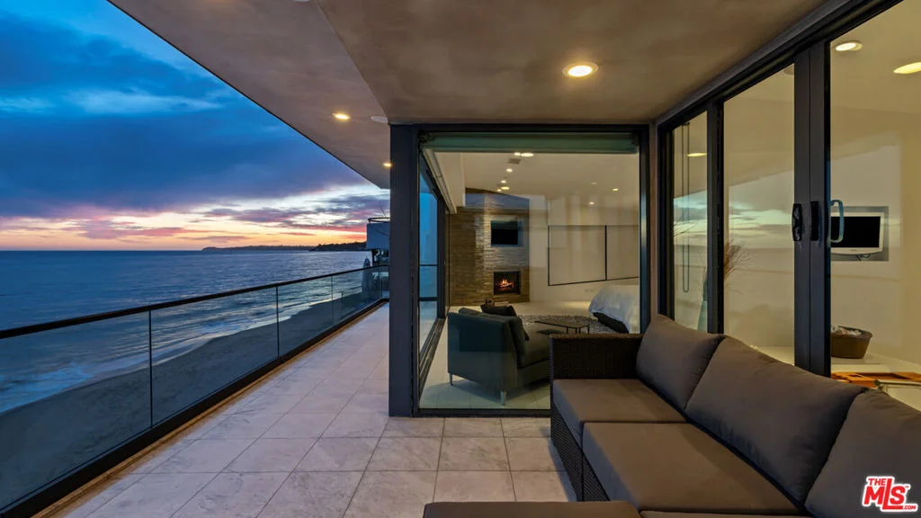 Photo of 25250 Malibu Road