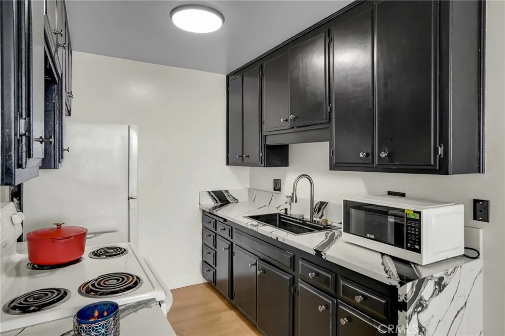 Photo of Unit 607 at 375 Atlantic Avenue