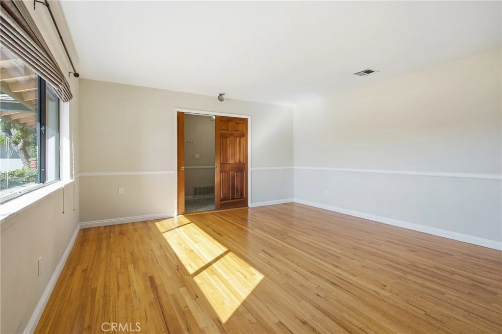 Photo of 3318 Celeste