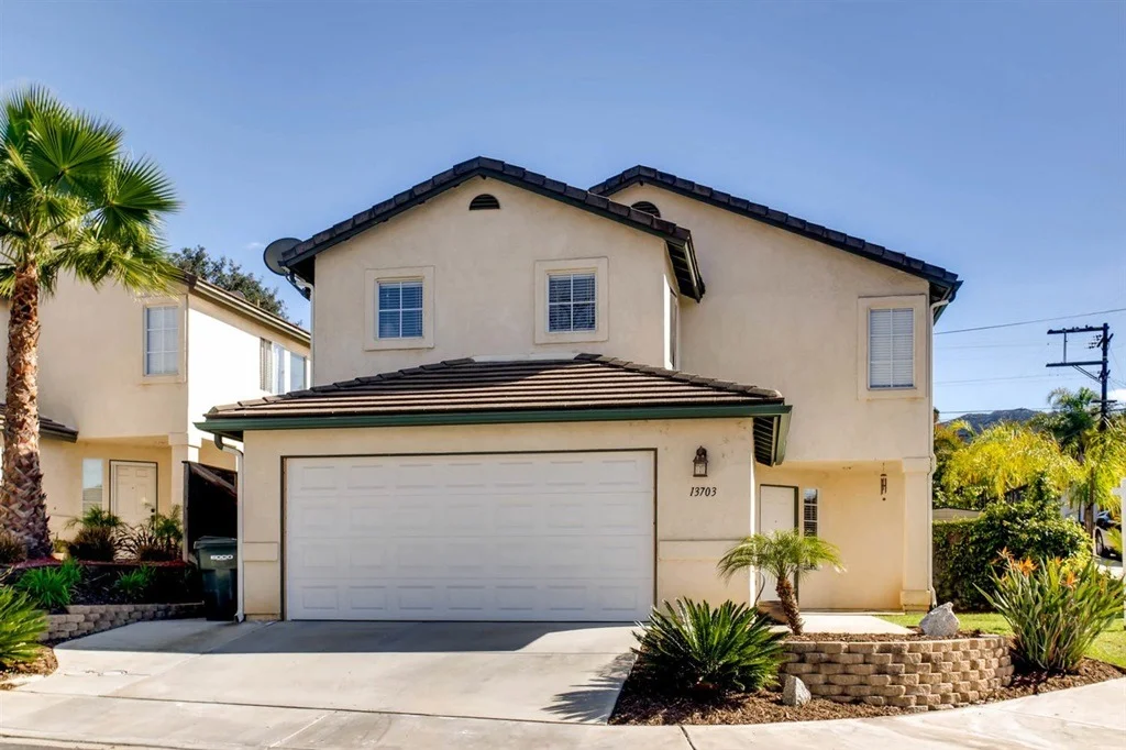 Photo of 13703 Gateway View