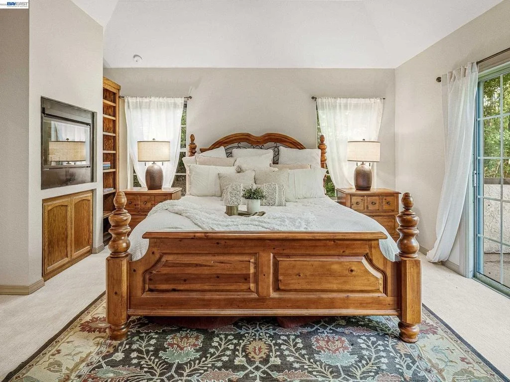 Photo of 8681 Winding Way