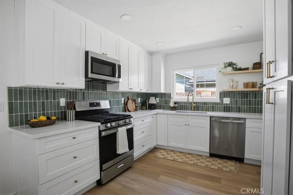 Photo of 1387 Cherry Ave
