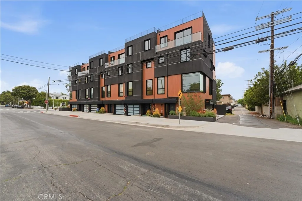 Photo of 11702 Charnock Road
