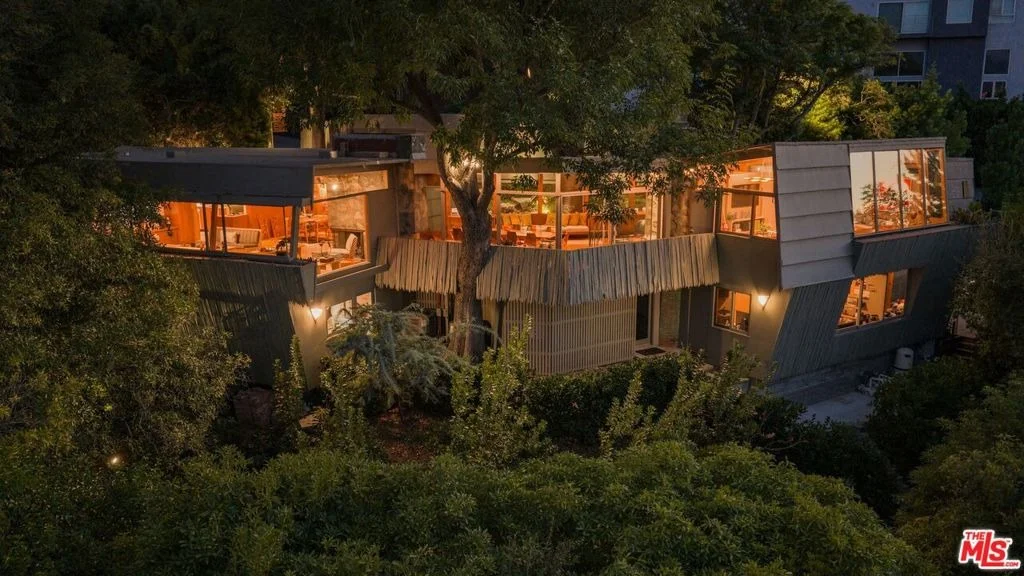 Photo of 3580 Multiview Drive