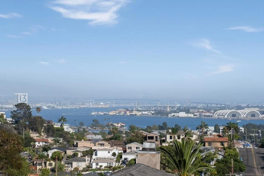 Photo of 3992 La Cresta
