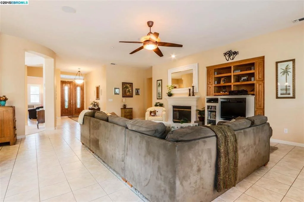 Photo of 1445 PINEGROVE WAY