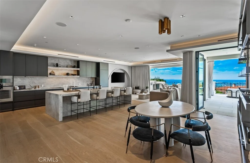Photo of 7 Sailview