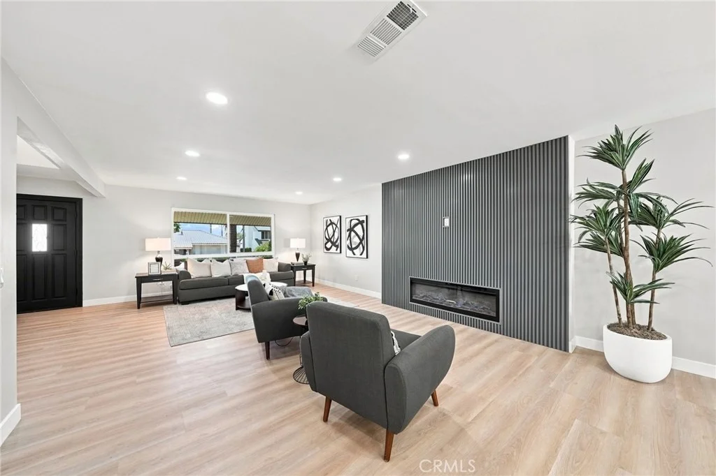 Photo of 633 Dorothy