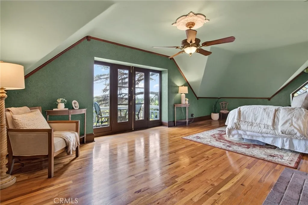 Photo of 2812 Ivy