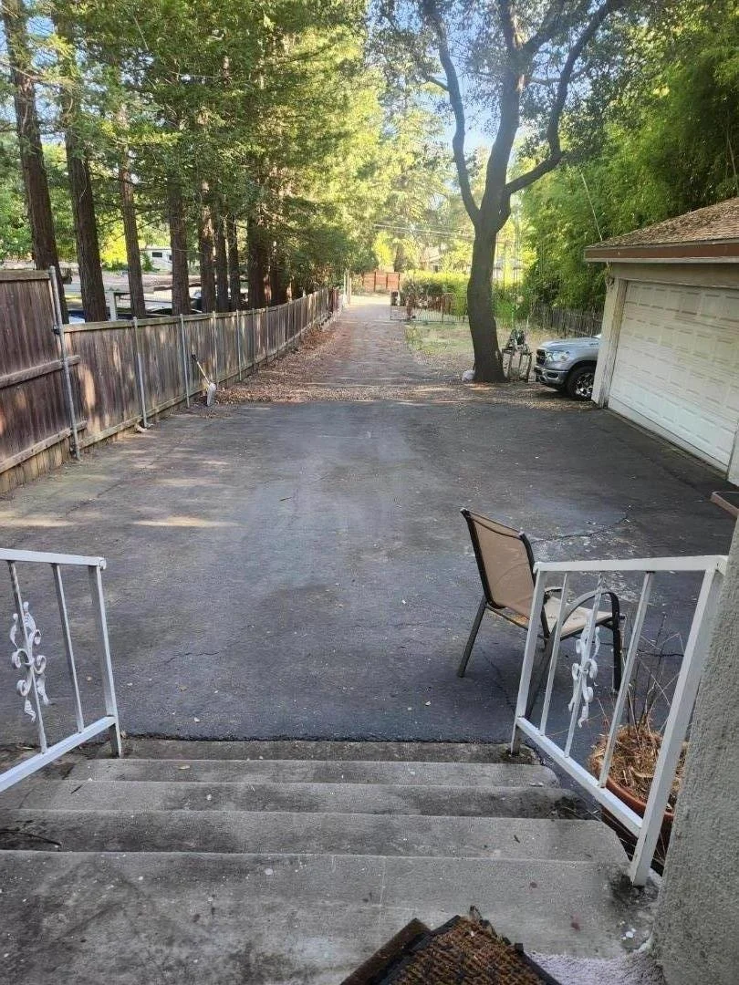 Photo of 8879 Sunset Avenue