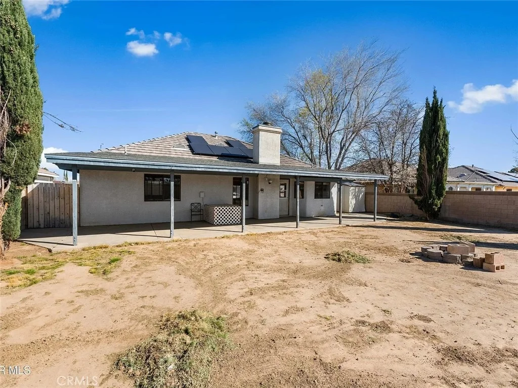 Photo of 736 E Avenue J6