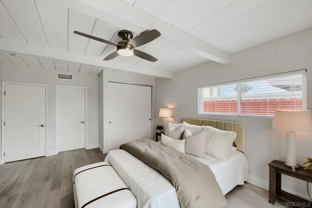 Photo of 5379 La Jolla Mesa