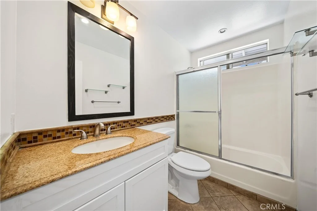 Photo of 1010 Cogburn