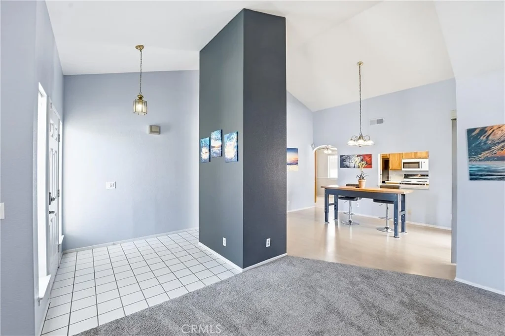 Photo of 2562 Alegre Avenue