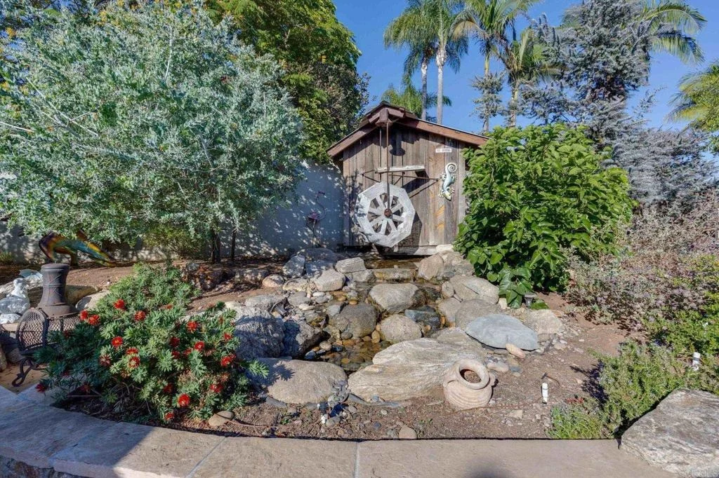 Photo of 1818 Avocado Road