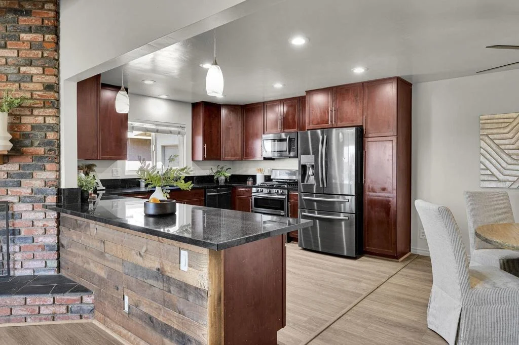 Photo of 12426 Royal