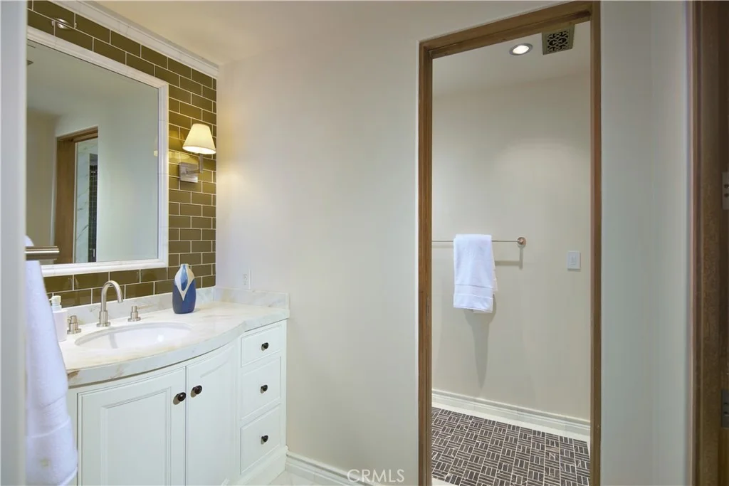 Photo of 49 Beach View Avenue