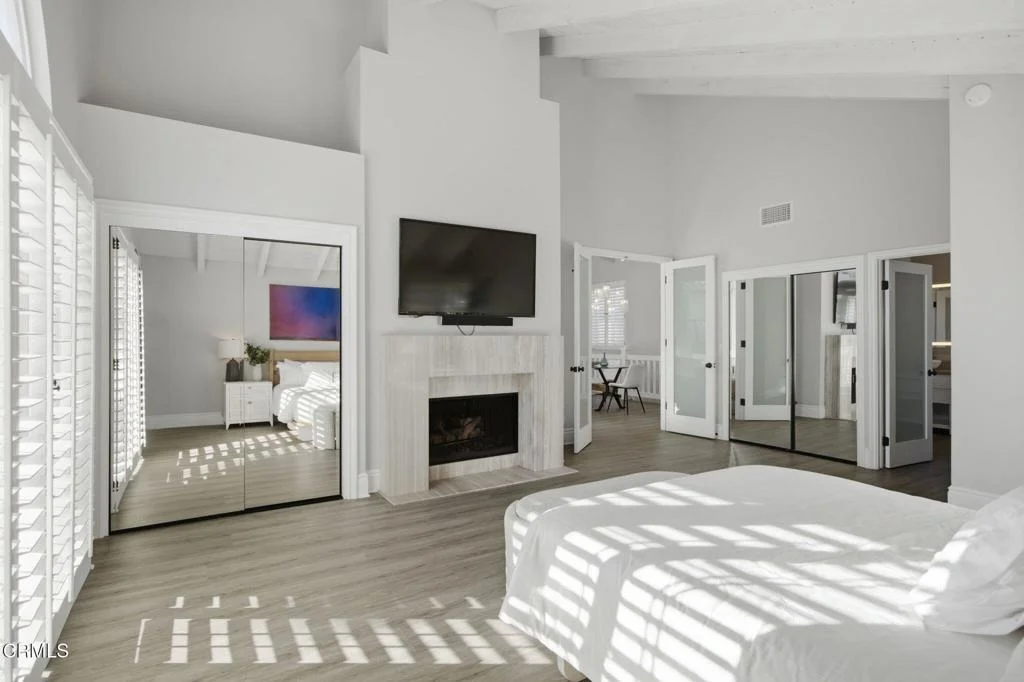 Photo of 1410 Marine Way