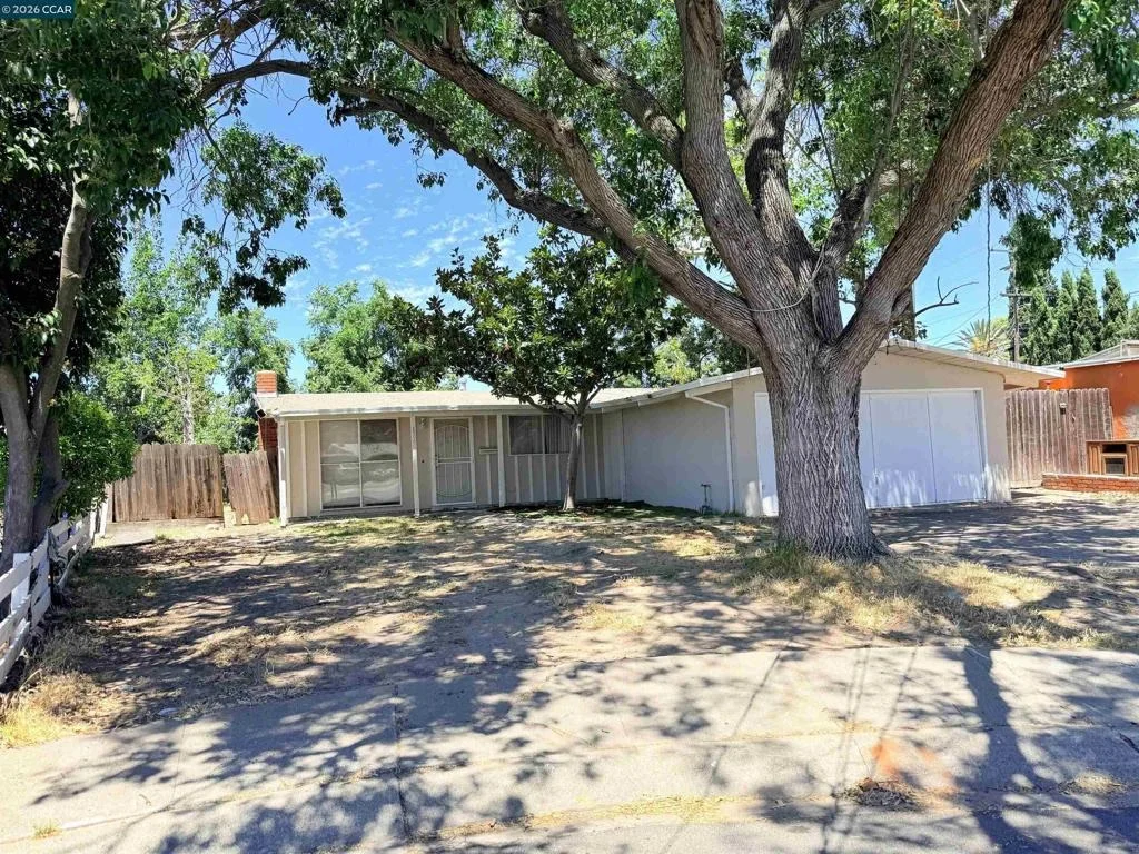 Photo of 1904 Solano Ct