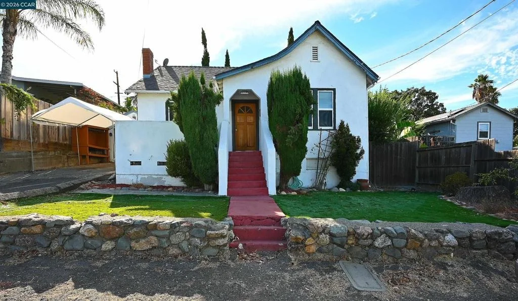Photo of 1035 Palm Ave