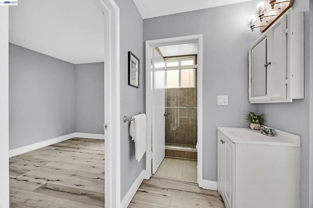 Photo of Unit 306 at 2 Panoramic Way