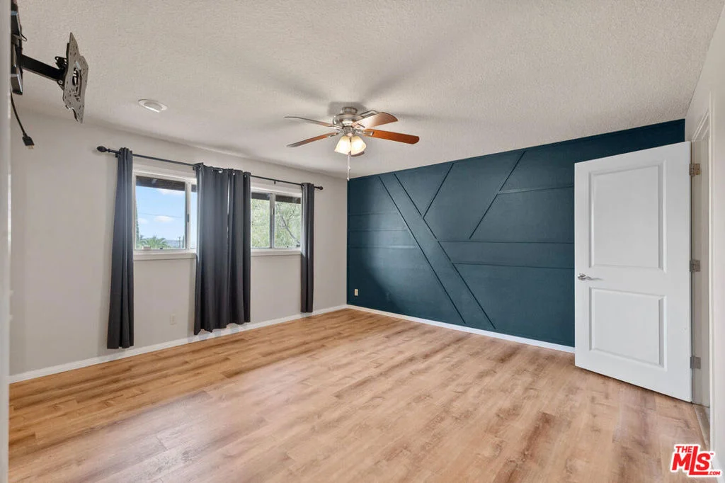Photo of 56760 Ivanhoe Drive
