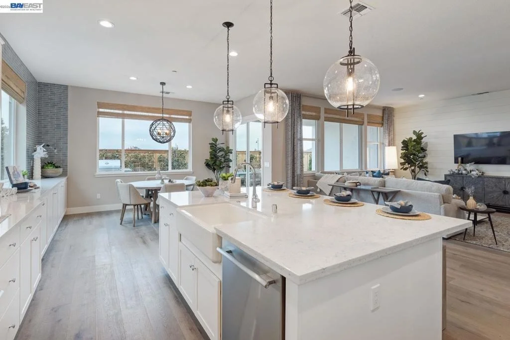 Photo of 1276 Parkcrest Circle