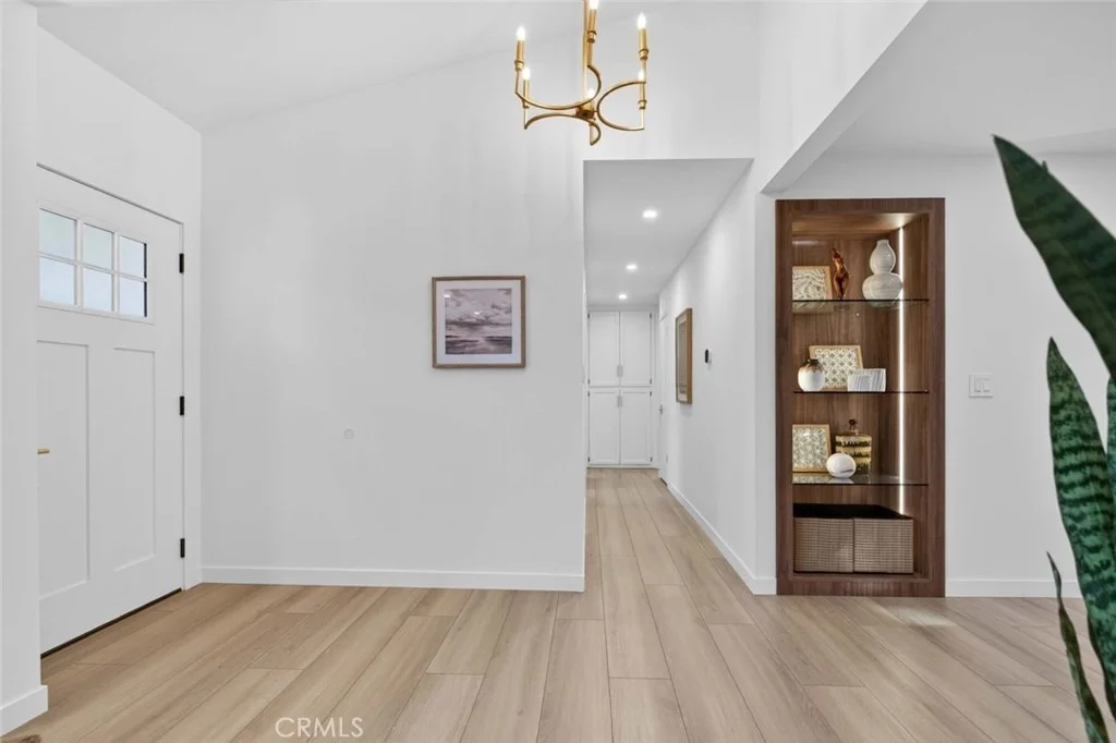 Photo of 6433 Creemore Lane