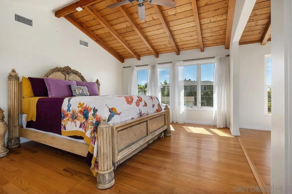 Photo of 4282 Middlesex Drive