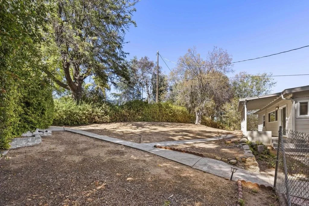 Photo of 3860 Rogers Rd